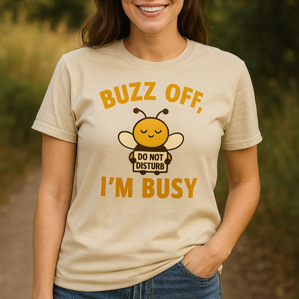 Buzz Off, I’m Busy Bee Design (Regular & Grunge) – Funny Beekeeper Gift for Dad or Nature Lover
